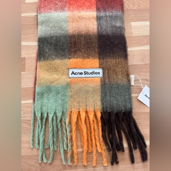 Acne Studios scarf - Picture 6 of 7